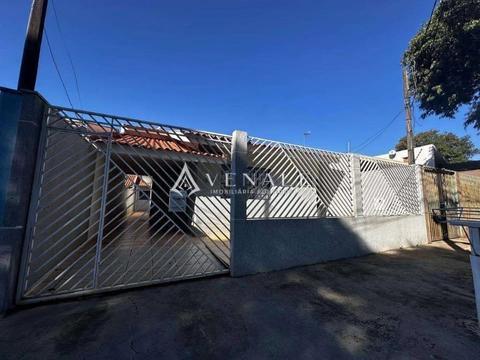 Casa à venda em Maringá, Jardim Vitória, com 3 quartos, com 125 m²