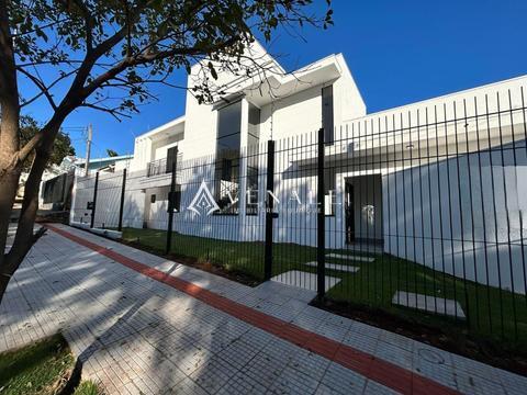 Sobrado à venda em Maringá, Jardim Iguaçu, com 4 suítes, com 286 m²