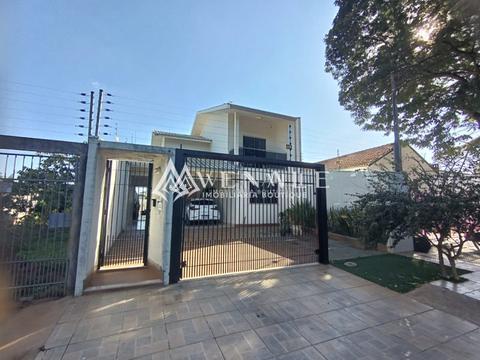 Sobrado à venda em Maringá, Distrito de Iguatemi (Iguatemi), com 4 quartos, com 229.16 m²