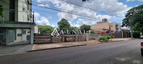 Terreno à venda em Maringá, Zona 07, com 731 m²
