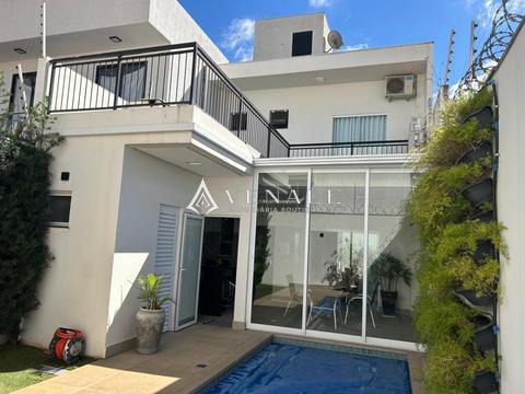 Sobrado à venda em Maringá, Jardim Higienópolis, com 3 quartos, com 205 m²